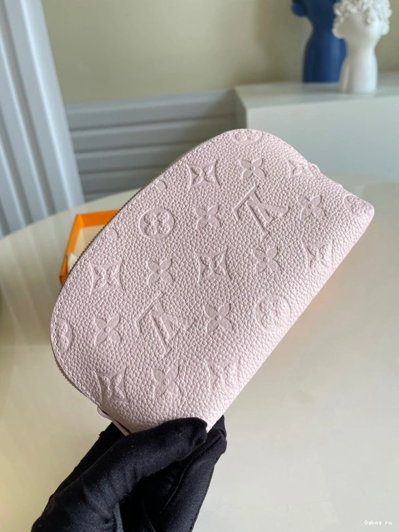 LOUIS VUITTON POUCH COSMETIC 0724